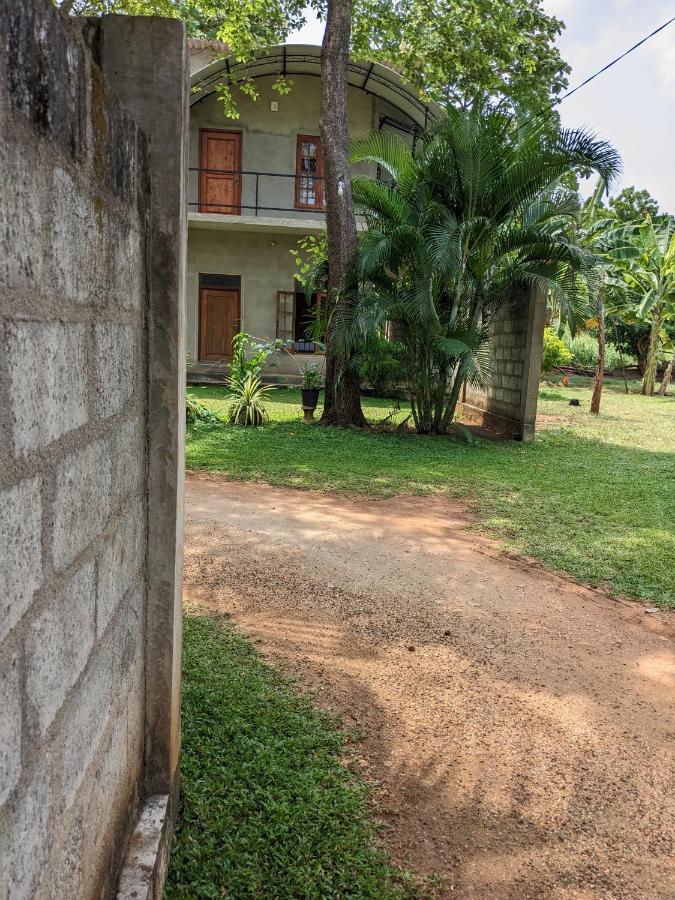 Afenta Motel- Mihintale Exterior photo